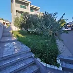 公寓 